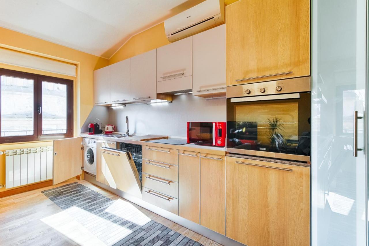Frida Apartment Nuovo Luminoso Con Vista Aperta トリエステ エクステリア 写真